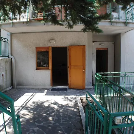 La Casa Degli Gnomi カラマーニコ・テルメ